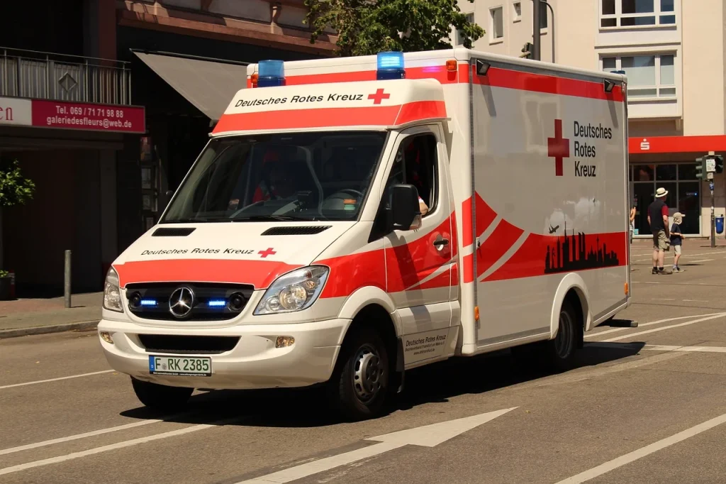 rescue-service-4975223_1280